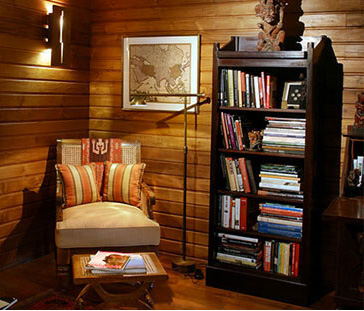 Des Indes I - Den library at Pavilion 1